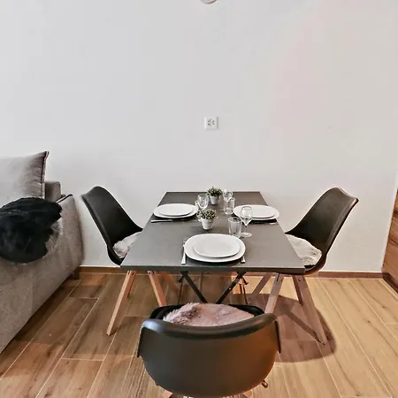 Renove Et Chaleureux En Plein Centre Apartament